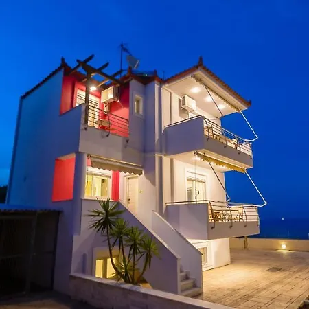 Lemoni Luxury In Front Of The Sea * Kechries